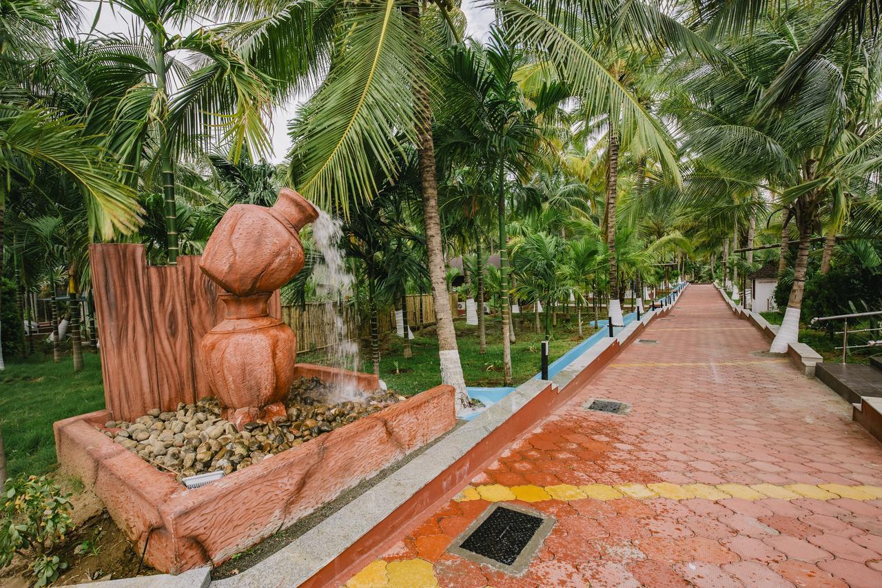 Sterling Anaikatti Hotel Varagampadi Ngoại thất bức ảnh