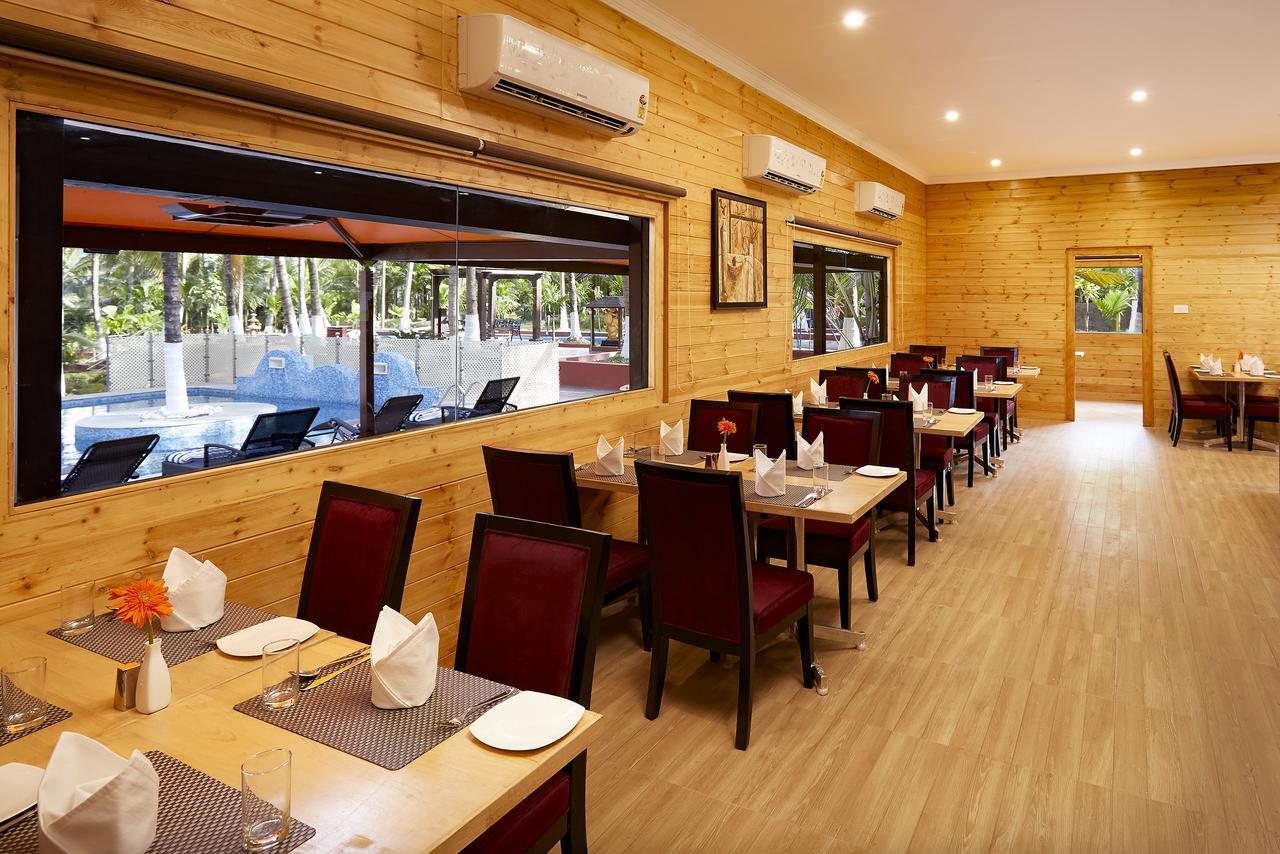 Sterling Anaikatti Hotel Varagampadi Ngoại thất bức ảnh