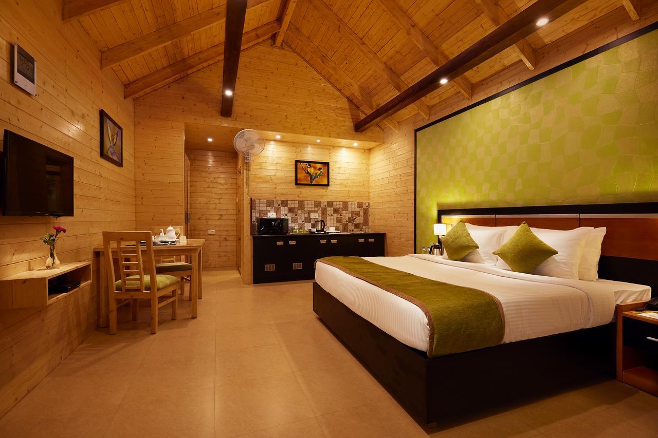 Sterling Anaikatti Hotel Varagampadi Ngoại thất bức ảnh
